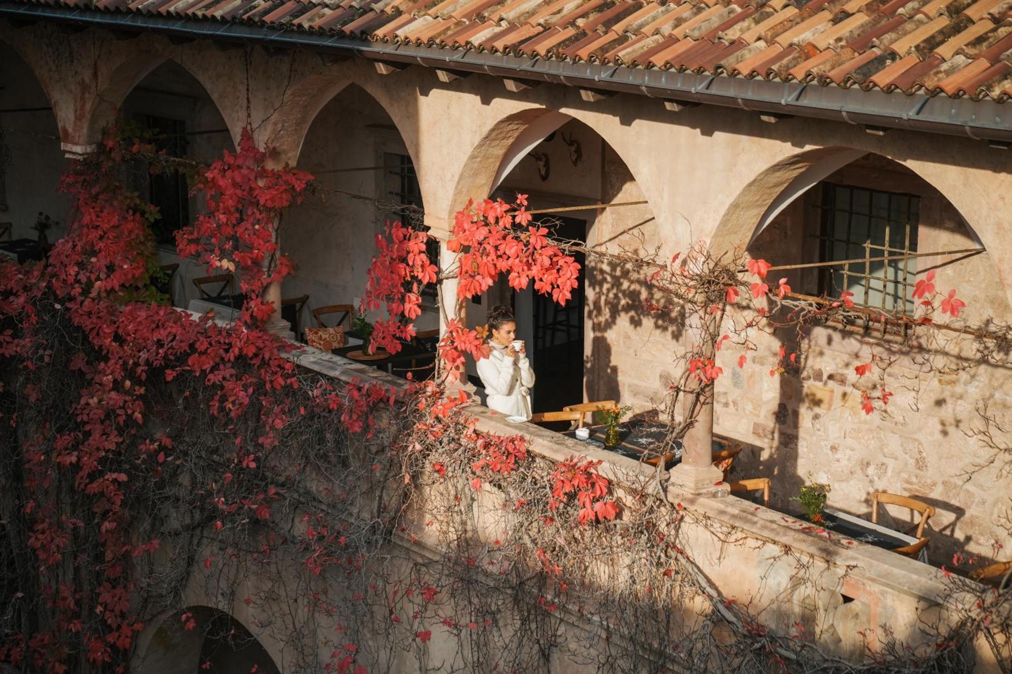 Schloss Freudenstein Eppan an der Weinstraße Buitenkant foto